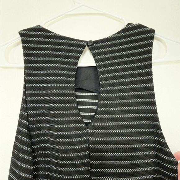 SAGE Brand Stripped Textured Sleeveless Swing Dress Sz Medium Stretchy - Picture 4 of 6